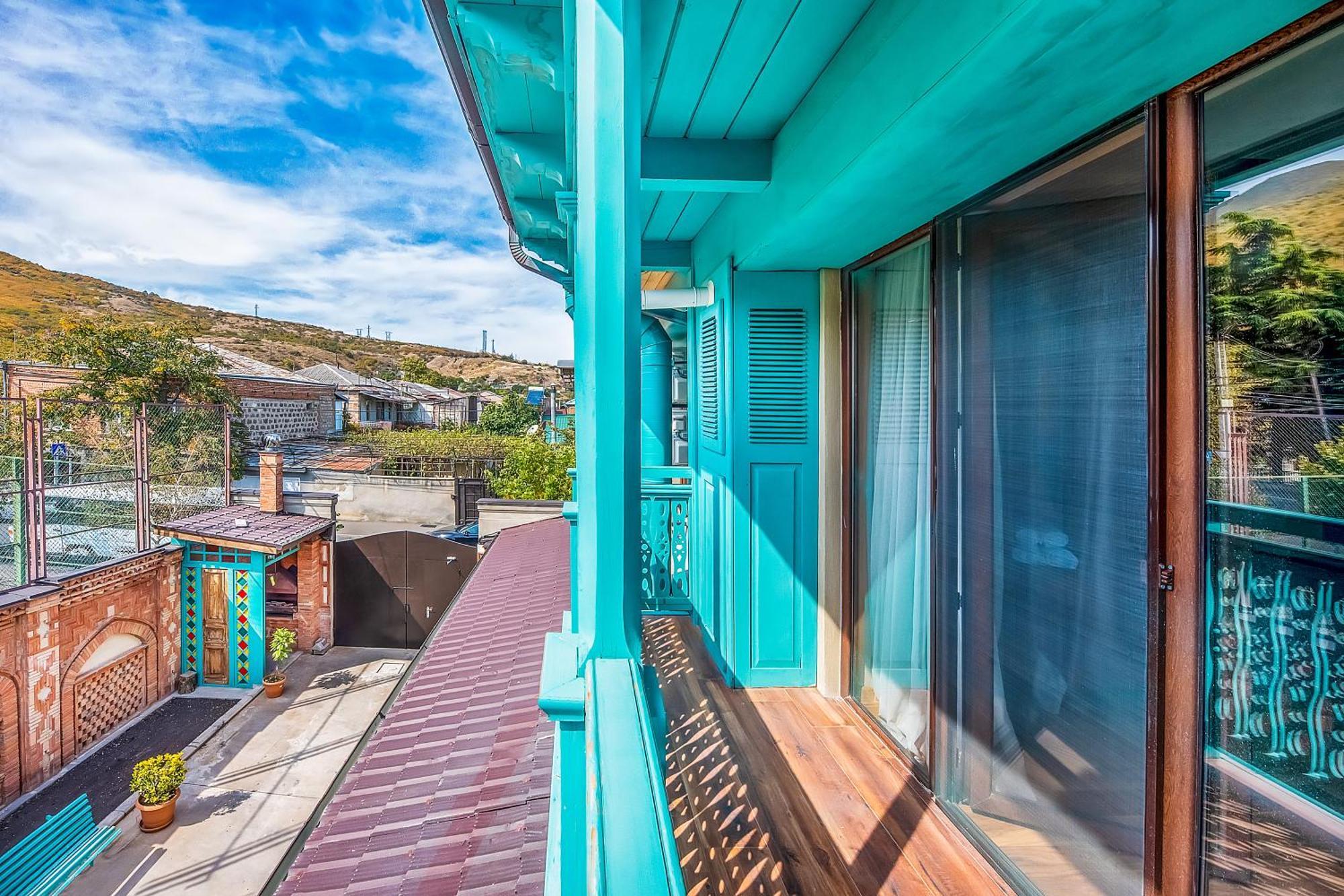 Dzvel Ubanshi Hotel Gori Bagian luar foto