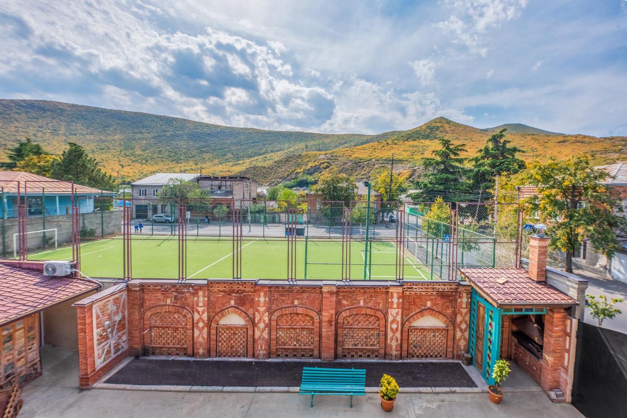 Dzvel Ubanshi Hotel Gori Bagian luar foto