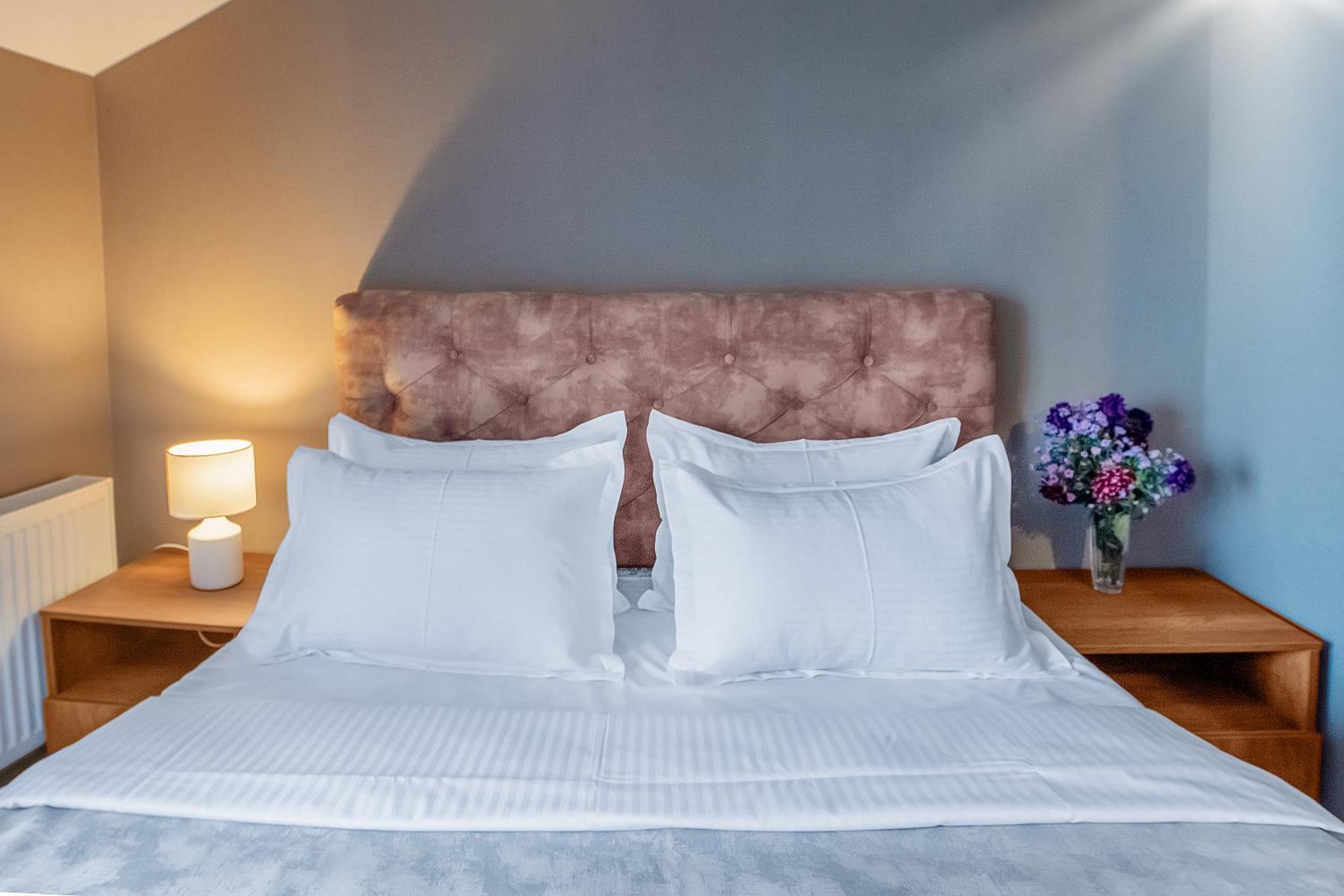 Dzvel Ubanshi Hotel Gori Bagian luar foto