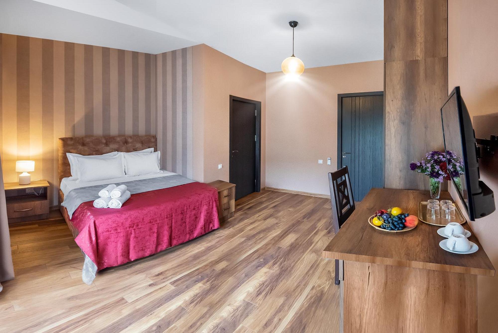 Dzvel Ubanshi Hotel Gori Bagian luar foto